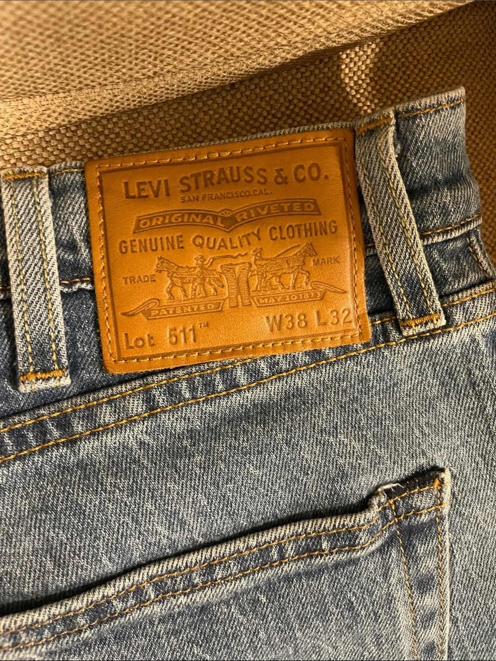 Levi's Men's Distressed Light Blue Straight Jeans-RARE